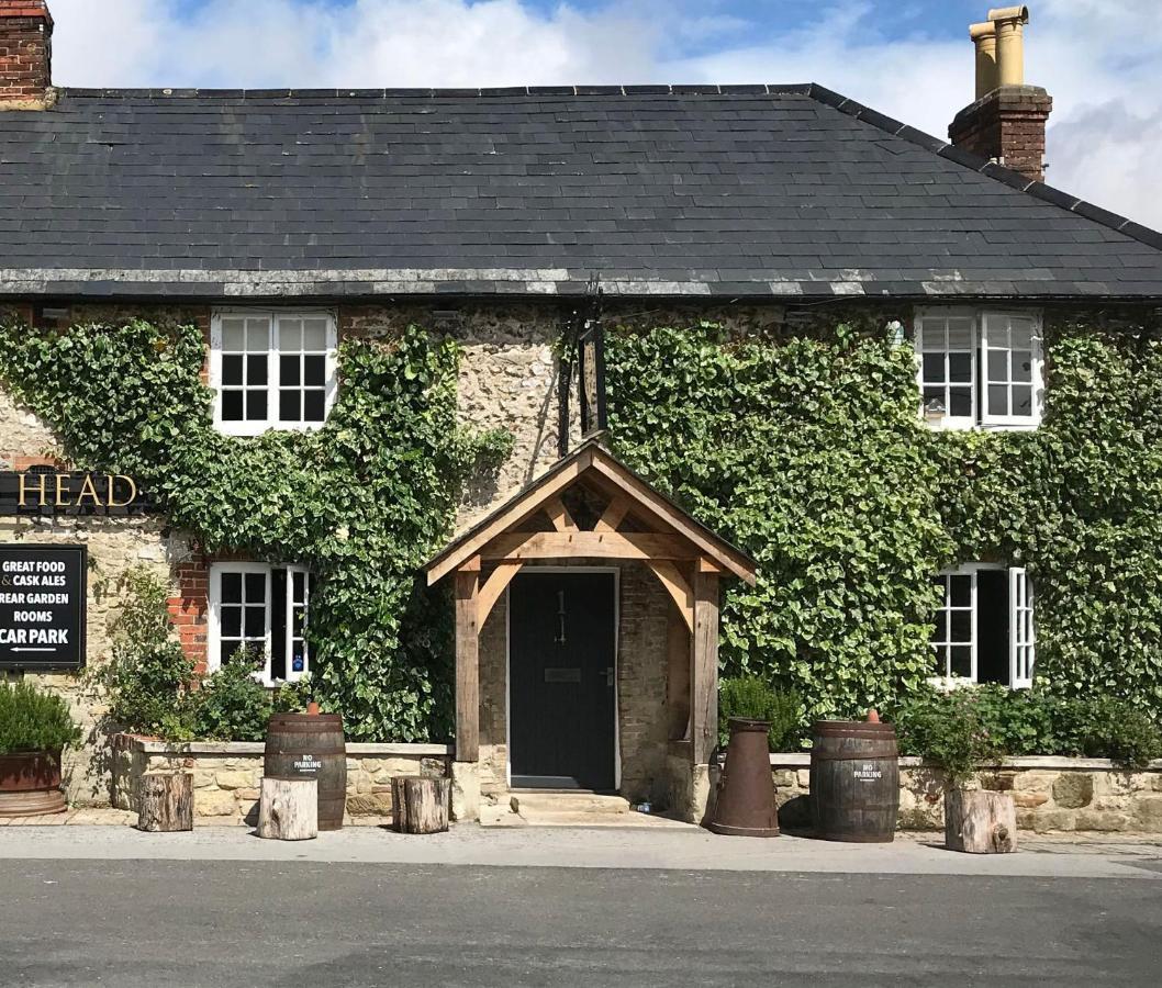 Отель The Queen'S Head At Broad Chalke Экстерьер фото